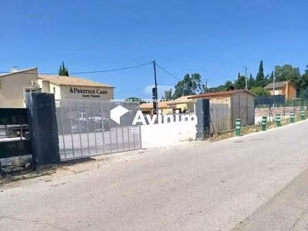 location terrain 730 m²