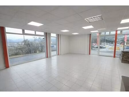 vente commerce 230 m²