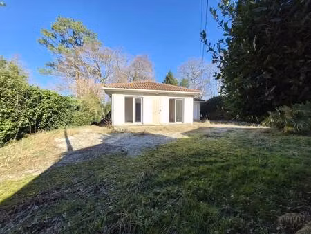 vente terrain 825 m²