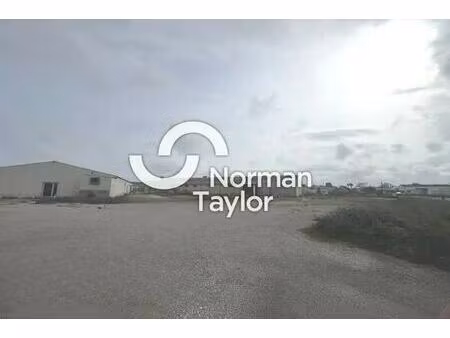 vente terrain 7 826 m²