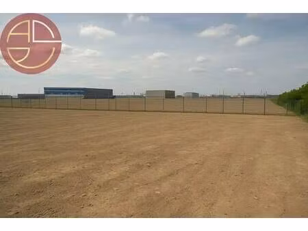 vente terrain 10 000 m²