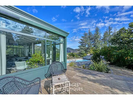 lumineuse villa de plain-pied avec panorama grandiose