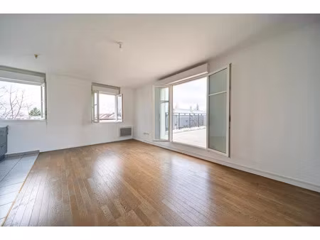 vente appartement 4 pièces 90 m² à chilly-mazarin (91380)  303 000 €