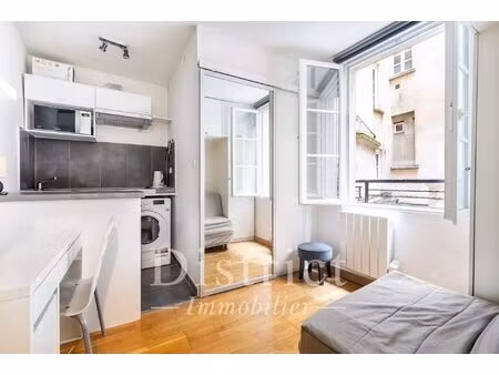 odéon - studio de 11m² tout équipé dans une rue calme