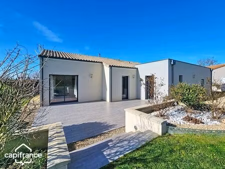 vente maison 6 pièces 121 m² airvault (79600)