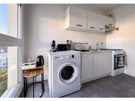 studio meublé 30 m2 dernier étage proximité gare de me