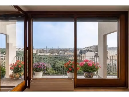 bien rare – dernier étage t5 avec balcon sans vis-à-vis