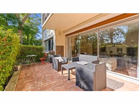 vente appartement 6 pièces 127 m² à marnes-la-coquette (92430)  550 000 €