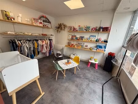 en vente local commercial 76 m² – 80 750 € |pouancé