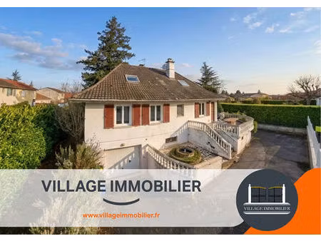 maison t7 - secteur fumeux