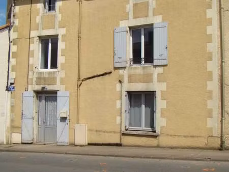 maison de ville à louer