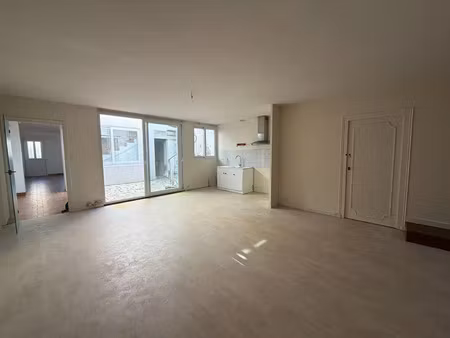 vente maison aux sables-d'olonne (85100) : à vendre / 168m² les sables-d'olonne