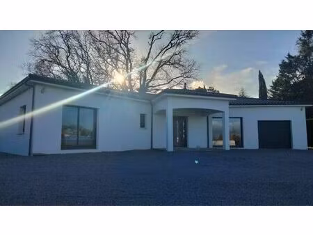 vente maison 4 pièces 160 m² biard (86580)