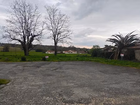 vente terrain 654 m² à lussant (17430)  75 900 €