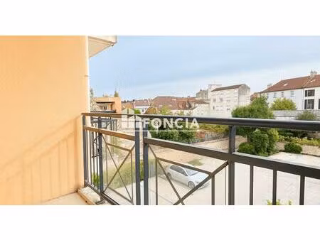 à vendre – appartement f2 avec balcon et parking