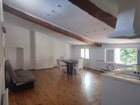 lorgues  appartement de 70 m² au sol avec une chambre