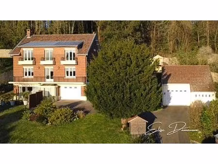 exclusivite sur montivilliers- demeure familiale avec salle de cinéma et appartement indép