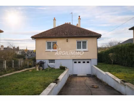 a deux pas du centre de saint-calais