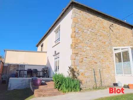 a vendre  en exclusivité à l'agence blot du sillon  belle maison t4 à paramé saint malo