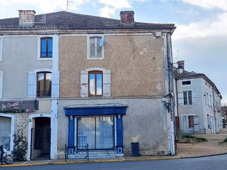 maison de village en pierre