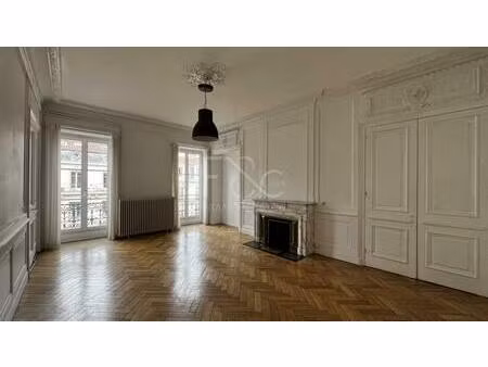 t5 de 170 m² - rue duquesne lyon 6ème