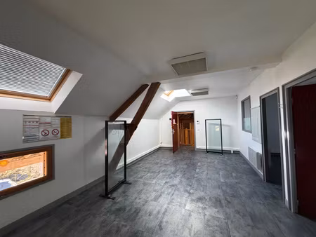 houdan 15 min entrepôt avec bureaux