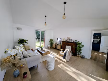 maison t3 état neuf de 65 m2 au fenouiller.