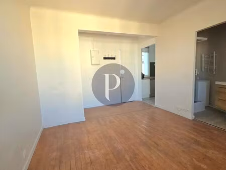 94250 - gentilly ligne 14 - sixieme étage - studio 25m²