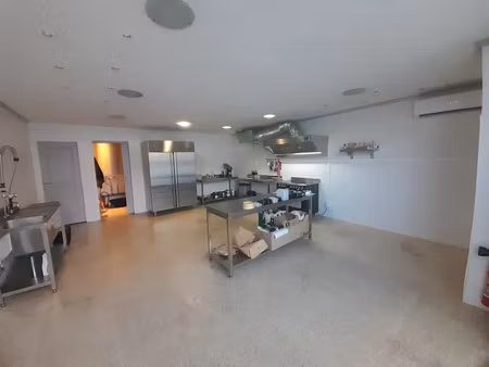 vente locaux professionnels 0 pièces 45 m² à la coucourde (26740)  19 000 €