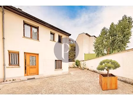 94110 arcueil - maison de 125 m² sur terrain de 226 m² a deux pas de la vache noire