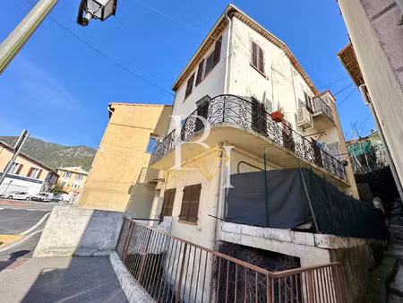 maison familiale bien placée !