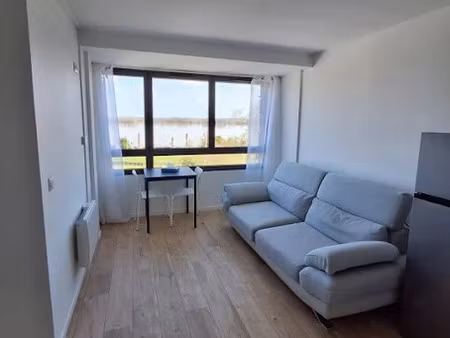 location meublée appartement 2 pièces 30 m² à ambès (33810)  580 €