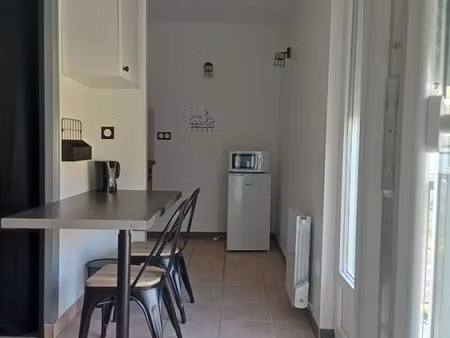 location meublée appartement 1 pièce 28 m² à nevers (58000)  458 €