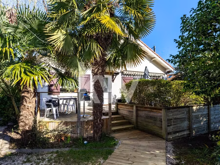 maison 8 pièces-6 chambres- à vendre à houilles