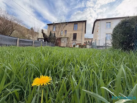 maison 106 m² au sol avec cave et terrain – beau potentiel d?