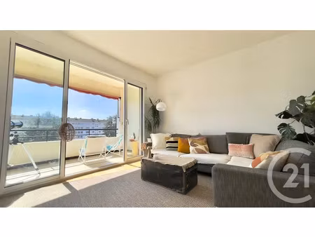 location appartement 2 pièces 56.1 m² à perigueux (24000)  656 €