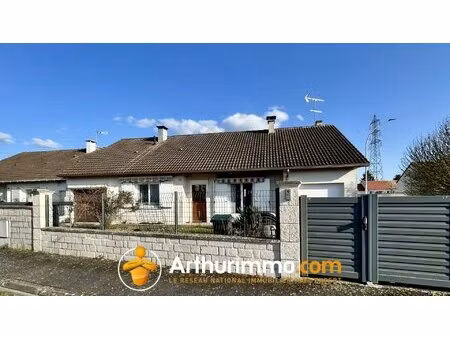 charmante maison de 95m2 avec jardin et double garage.