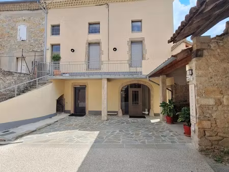 location meublée appartement 5 pièces 144 m² à saint-privat (07200)  1 145 €