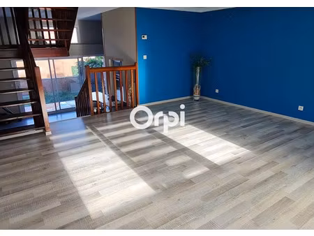 location maison 3 pièces 83 m² à tourcoing (59200)  1 035 €