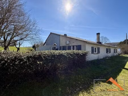 exclusivité maison plain-pied grand hangar 1500 m² de terrain