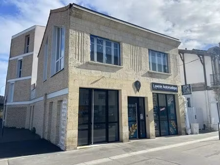 location commerce bordeaux 33100 108m²