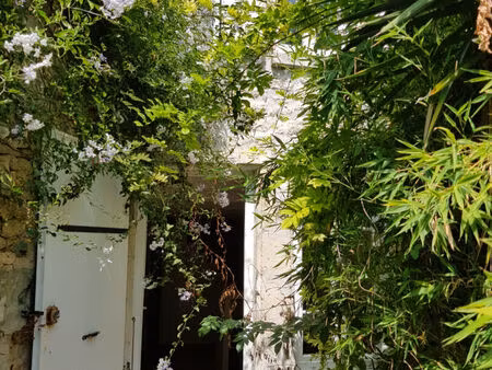 maison de charme en pierres - centre-ville  à 4 km des plages