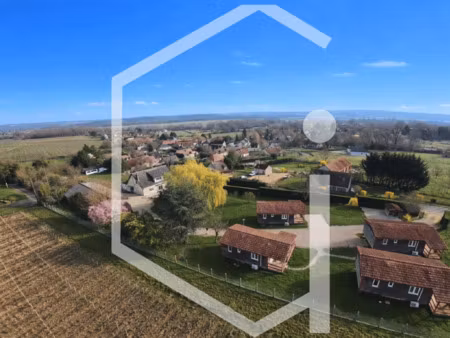 ensemble immobilier avec activité touristique sancerrois