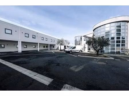 vente bureaux 2 494 m²