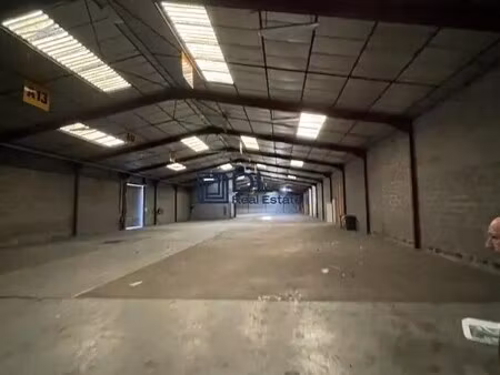 location entrepôt 2 000 m² à 8 900 m²