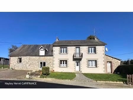 propriété à vendre avec maison et gîte indépendant  dépendances et terrain de 5 000 m² –..