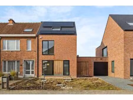 maison économe en énergie avec 3 chambres spacieuses et vue