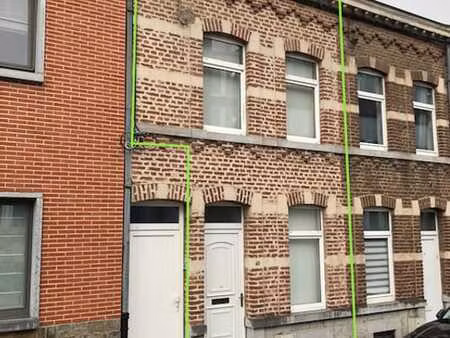 maison 2 chambres à louer à ciney (48)