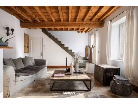 coup de coeur - magnifique t4 duplex de caractère au coeur du v