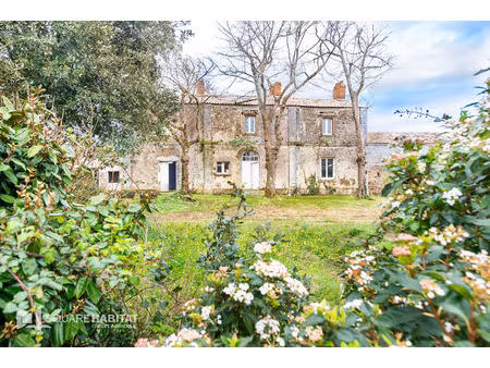 maison la limouziniere 10 pièce(s) 281.08 m2